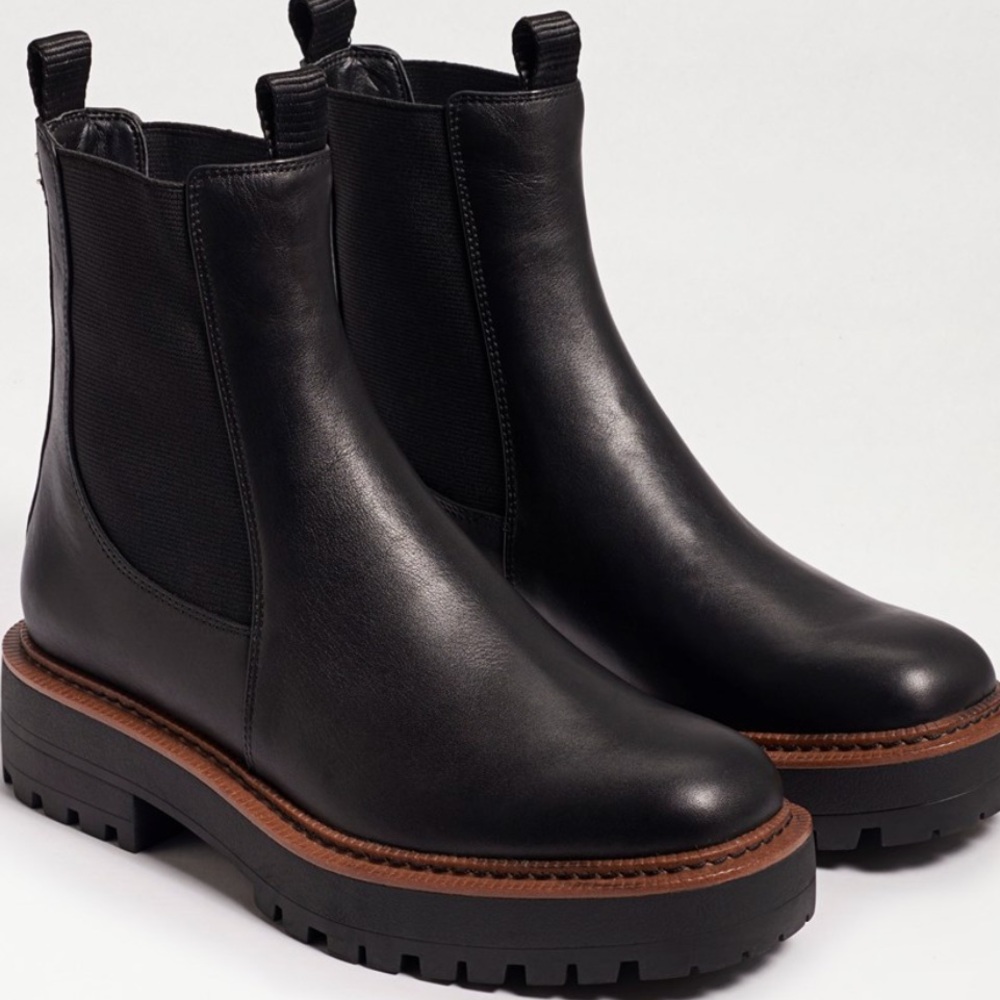 Sam Edelman Chelsea Boot w/box